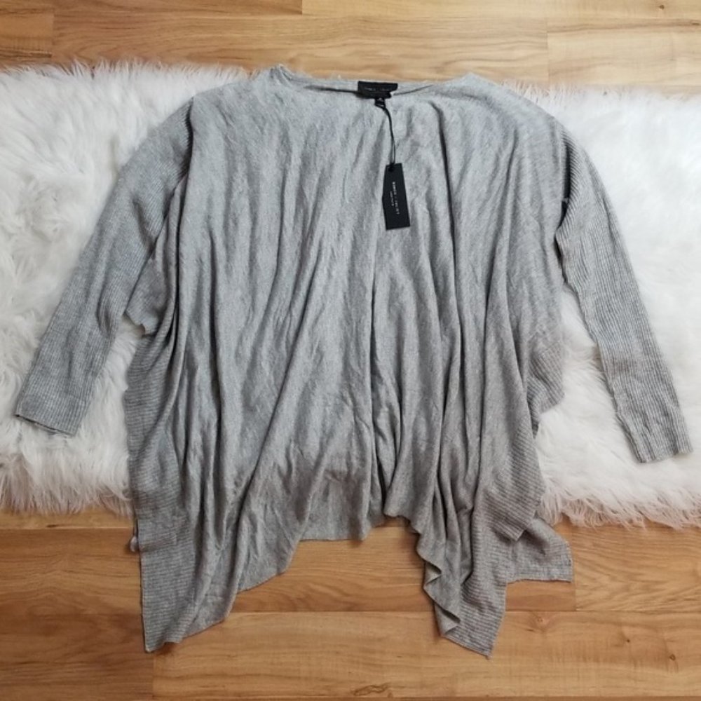 💎NWT $155 Romeo + Juliet Couture Flowy Sweater